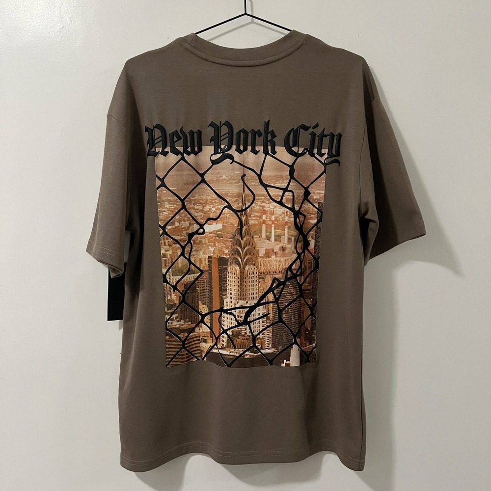 Triumph Tragedy NYC‎ Photoreal Fence Puff Print Oversized T-Shirt Taupe NEW